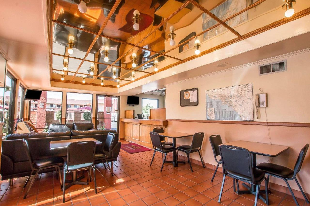 Econo Lodge Anaheim North 外观 照片